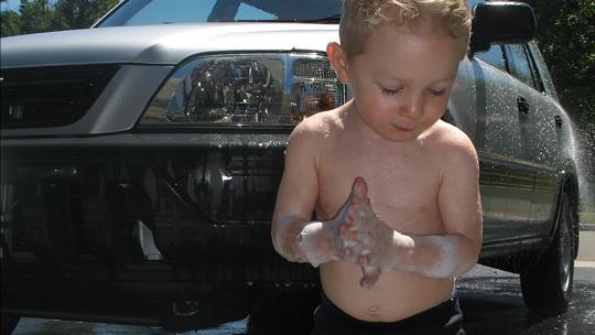 Vinkit auton pesuun. Kuva: stock.xchng Vinkit auton pesuun. Kuva: stock.xchng