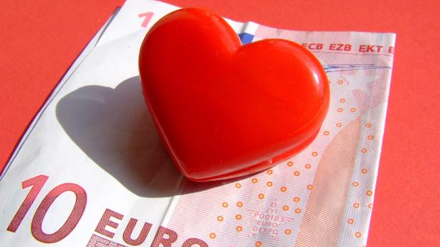 Rakkaus ei asetu siivosti talousteorian kehikoihin. Kuva: stock.xchng Rakkaus ei asetu siivosti talousteorian kehikoihin. Kuva: stock.xchng