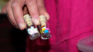 Voihan karkki mitä koruja! Kuva: Yle Olotila, Anni Alatalo.