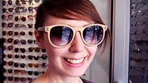 Aurinkolasityyli häikäisee. Kuva: Yle Olotila