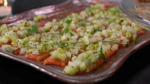 Resepti: Strömsön jouluinen lohiceviche. Kuva: Yle