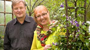 Paula Ritanen-Närhi ja Heikki Koskinen Puutarhaunelmissa kesällä 2010. Kuva: Kristiina Koskinen