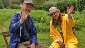 Mikko Rahtola vastaa katsojakysymyksiin Puutarhaunelmissa. Kuva: Puutarhaunelmia