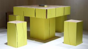 Puun tuntu tulee lähelle. Punavuoren Puuhevonen. Kuva: YLE