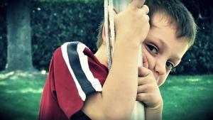 Saako vieras lapsi ärsyttää? Kuva: Rita Mezzela, stock.xchng