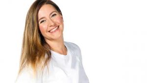 Radiovinkki: Jenni Pääskysaaren keittiöpsykologiaa Yle Puheessa. Kuva: Yle Kuvap