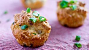 Kevätsipuli-juustomuffinit. Kuva: Janna Kurth, ruokahommia.blogspot.com