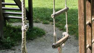 Kiipeileminen kehittää myös oppimisen edellytyksiä. Kuva: SXC