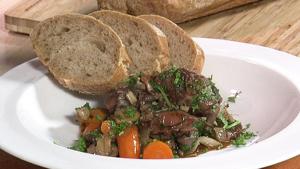 Kukkoa viinissä. Kuva: Yle Aamu-tv