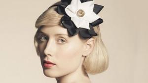 Kirsi Nisonen ja Bob Helsinki: Yo-laketti. Kuva: http://www2.aamulehti.fi/uutise