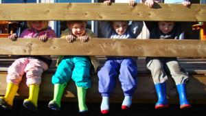 Perheen aika: Liikkeelle tuhatjalkaisen kanssa. Kuva: Shannon Pifko, stock.xchng