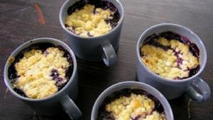 Marjapaistos kahvikupissa