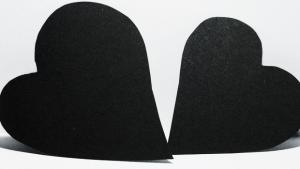 Tunteista ja omasta selviytymisestä silloin, kun läheinen tekee itsemurhan. Kuva