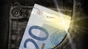 Palkankorotus. Kuva: ilco, stock.xchng