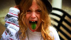 Lastenpsykiatri Janna Rantala: Punk-bändin matkassa. Kuva: Cmyk87, stock.xchng