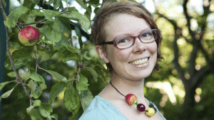 Salla Kuuluvainen on innokas kaupunkiviljelijä. Kuva Rosemarie Särkkä