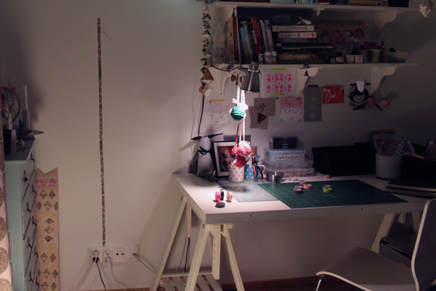 Joulupuu on teipattu