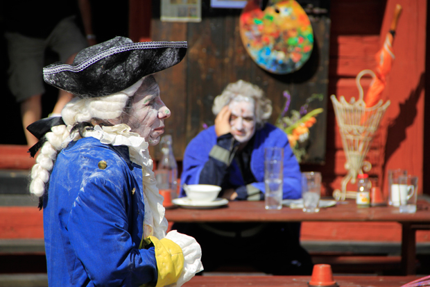 Sissipuutarhurit Loviisassa. Sissipuutarhurit Loviisassa.