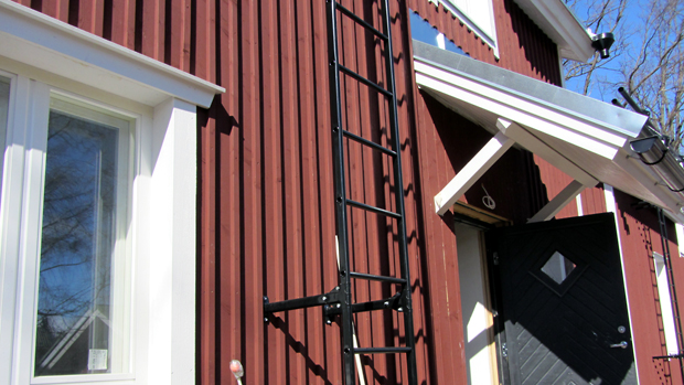 Anna rakentaa talon talo ulkoa Anna rakentaa talon talo ulkoa