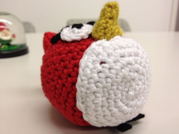 Angry Cardinal lepää