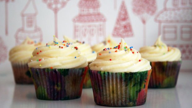 Vanilja-cupcaket Jauhot suussa -blogin Jonnan vinkeillä Vanilja-cupcaket Jauhot suussa -blogin Jonnan vinkeillä