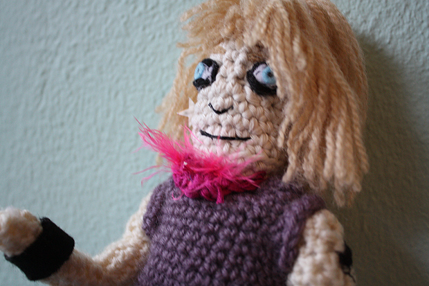 Valmis Michael Monroe -nukke