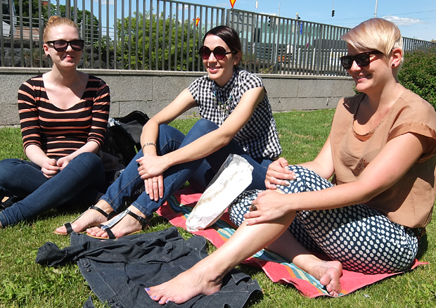 Festareilla jorataan hedelmien ja pikkusuolaisten voimalla. Kuva: Siiri Huttunen