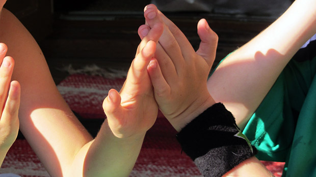 Nostalgiatrippi lapsuuden taputusleikkeihin Nostalgiatrippi lapsuuden taputusleikkeihin