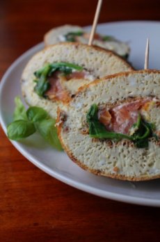 Lohi-pinaatti-munakasrulla. Kuva: pippurimylly2.blogspot.com