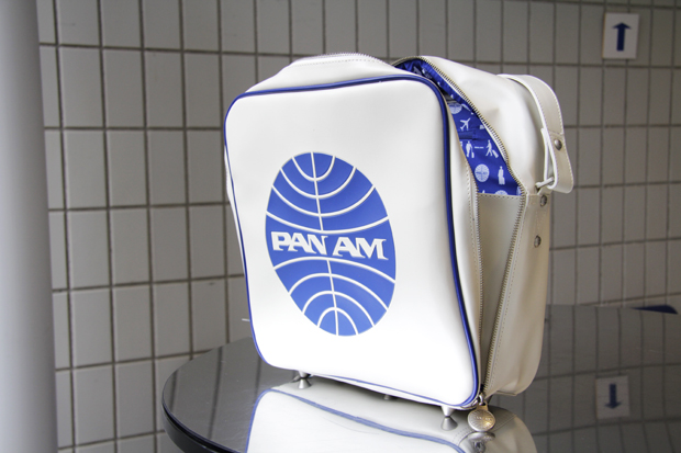 Poikaystävän vaatekaapilla -kerro tarinasi, voita laukku! Kuva: Siiri Huttunen Poikaystävän vaatekaapilla -kerro tarinasi, voita laukku! Kuva: Siiri Huttunen