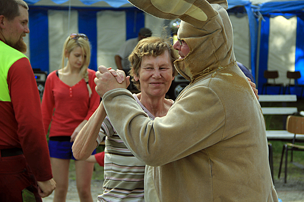 Sissipuutarhurit 19.7.2012 TV2. Kuva: Eero Liimatainen. Sissipuutarhurit 19.7.2012 TV2. Kuva: Eero Liimatainen.