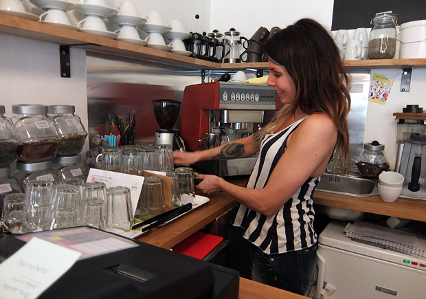 Raakaruokakahvila Turussa. Kuva: Siiri Huttunen, Yle Olotila