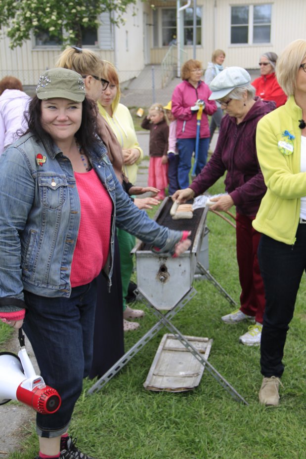 Sissipuutarhurit to 21.6.2012 TV2. Kuvat: Eero Liimatainen. Sissipuutarhurit to 21.6.2012 TV2. Kuvat: Eero Liimatainen.