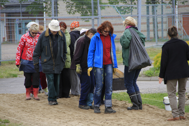 Sissipuutarhurit to 21.6.2012 TV2. Kuvat: Eero Liimatainen. Sissipuutarhurit to 21.6.2012 TV2. Kuvat: Eero Liimatainen.