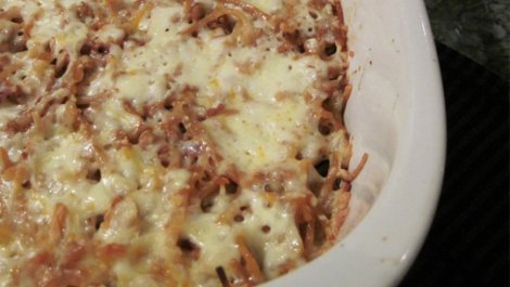 Spagetti-jauhelihavuoka, resepti. Kuva: Tapio Kantele Spagetti-jauhelihavuoka, resepti. Kuva: Tapio Kantele