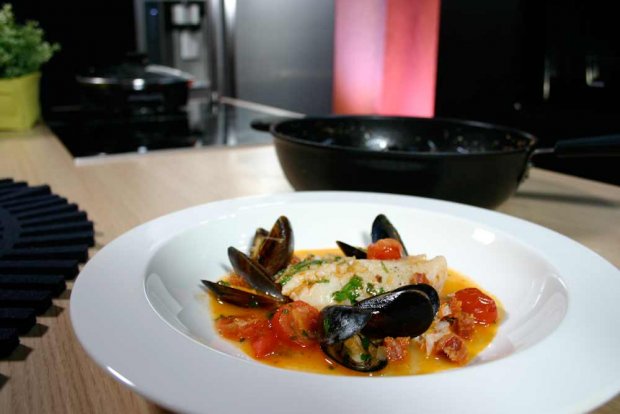 Voita ja Sokeria -resepti: Turskaa ja chorizo-tomaattikastiketta. Kuva: Yle