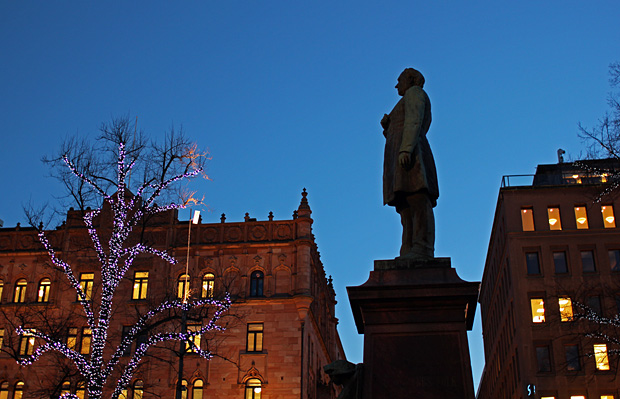 Sinisen kaupungin valot. Kuva: Siiri Huttunen, Yle Olotila