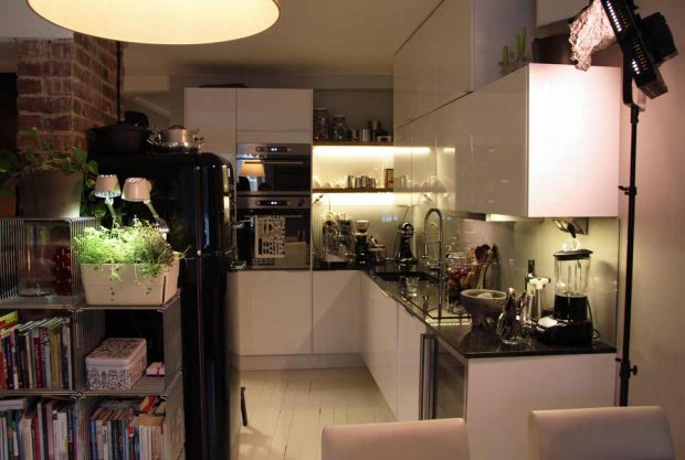 Blogistania: Vatsasekaisin kilinkolin. Kuva: Sirpa Leskelä Blogistania: Vatsasekaisin kilinkolin. Kuva: Sirpa Leskelä