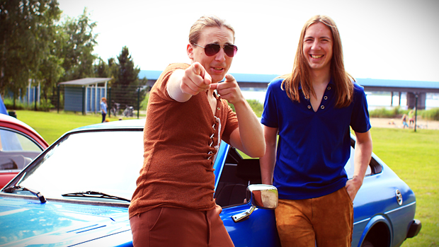 Harry ja Henry harrastavat 70-lukua. Kuva: Siiri Huttunen, Yle Olotila