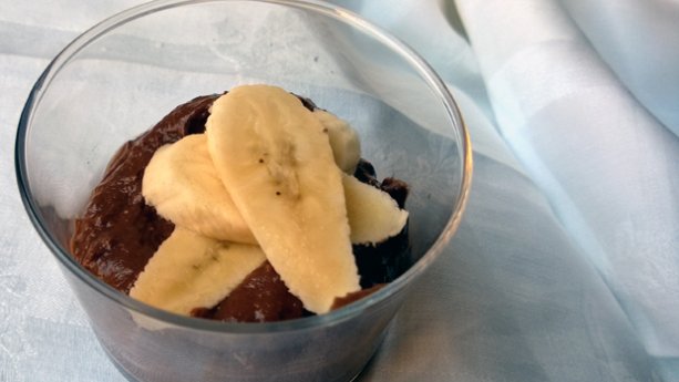 Makuuhuoneeseen kuhinaa ruualla. Kuva: Helena Lappeteläinen, Yleisradio