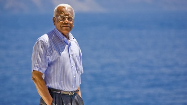 Uutisankkuri Sir Trevor McDonald tutustuu Välimeren vähemmän tunnettuihin kohteisiin paikallisten asukkaiden opastamana.