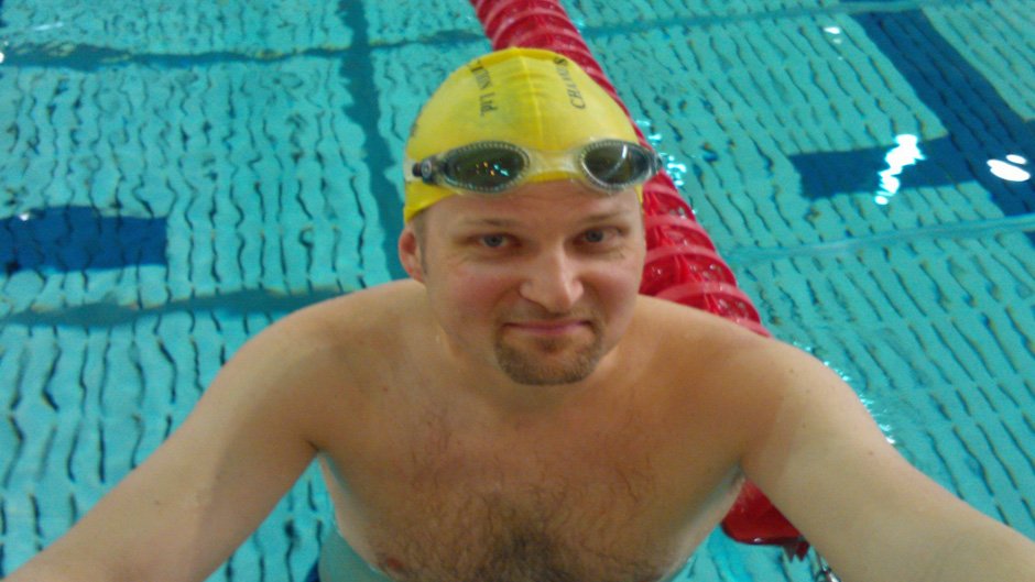 Yövieras: Tuomas Kaario aikoo ylittää Cookinsalmen uimalla