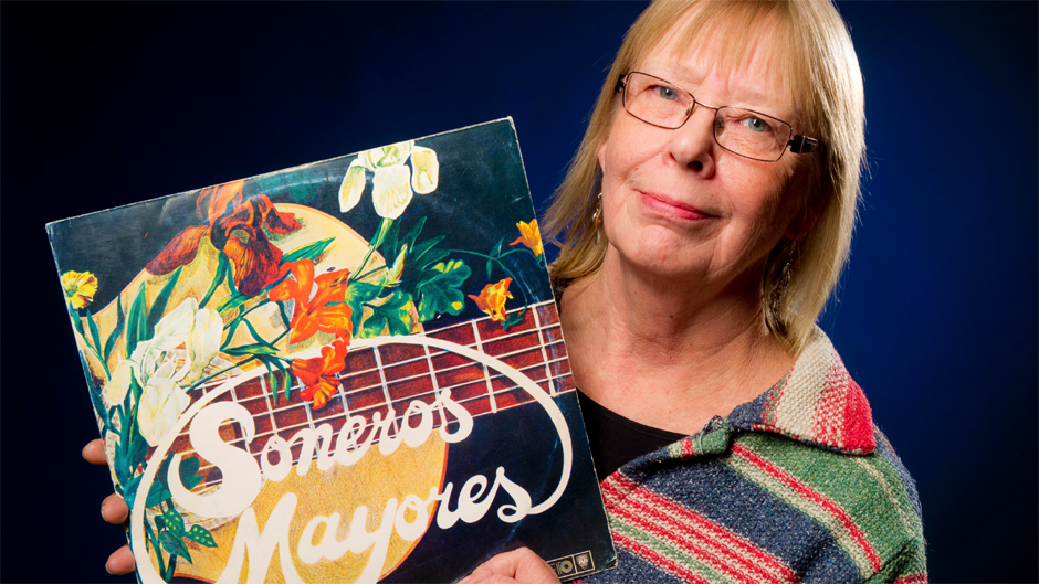 Café Tropical: Salsa, bachata, son tradicional, novísima trova.