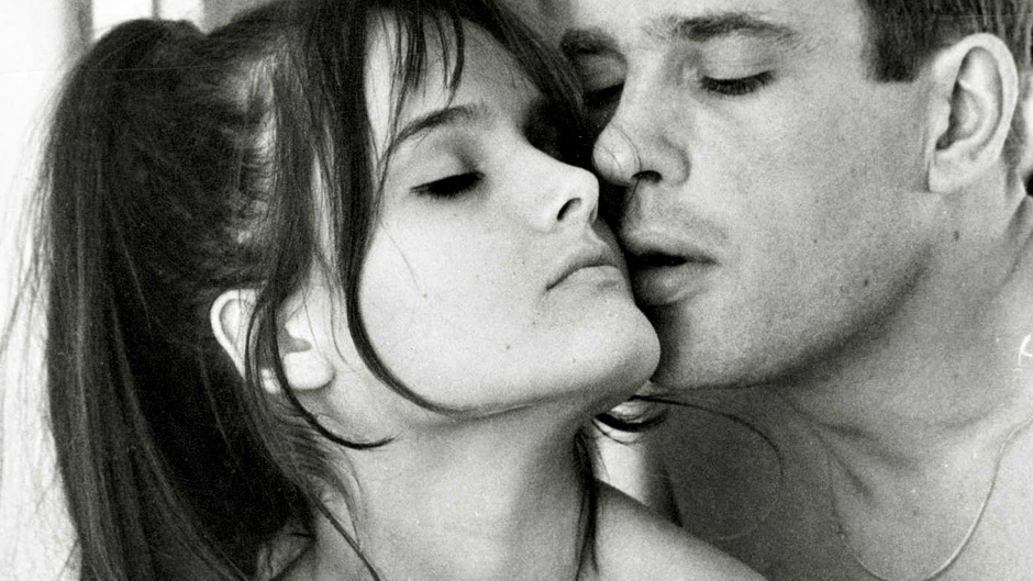 Kaikki rakastavat: Mustaa valkoisella (ladattava versio)