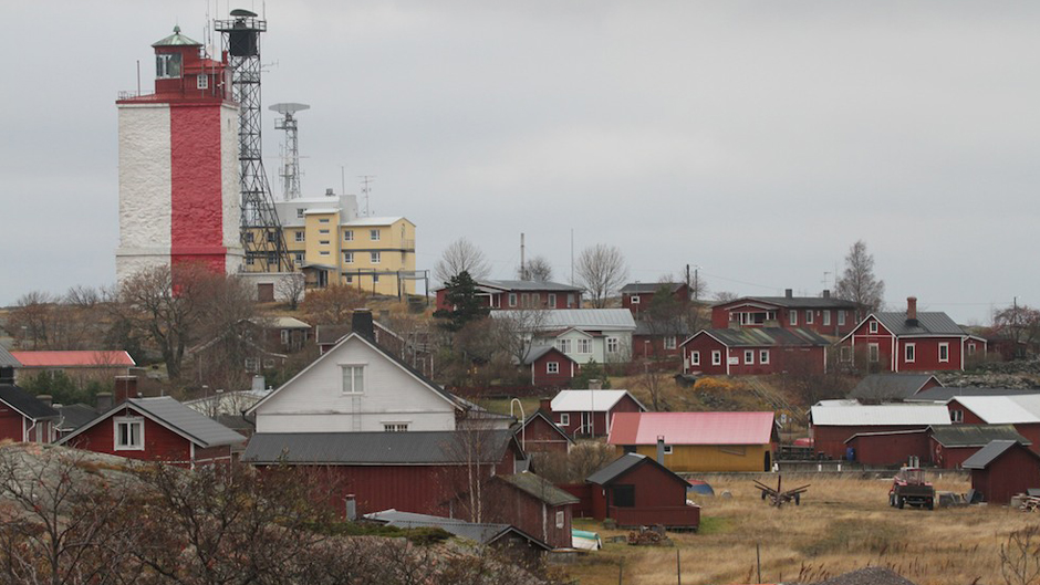 Luontoretki.: Utön lintuvuosi