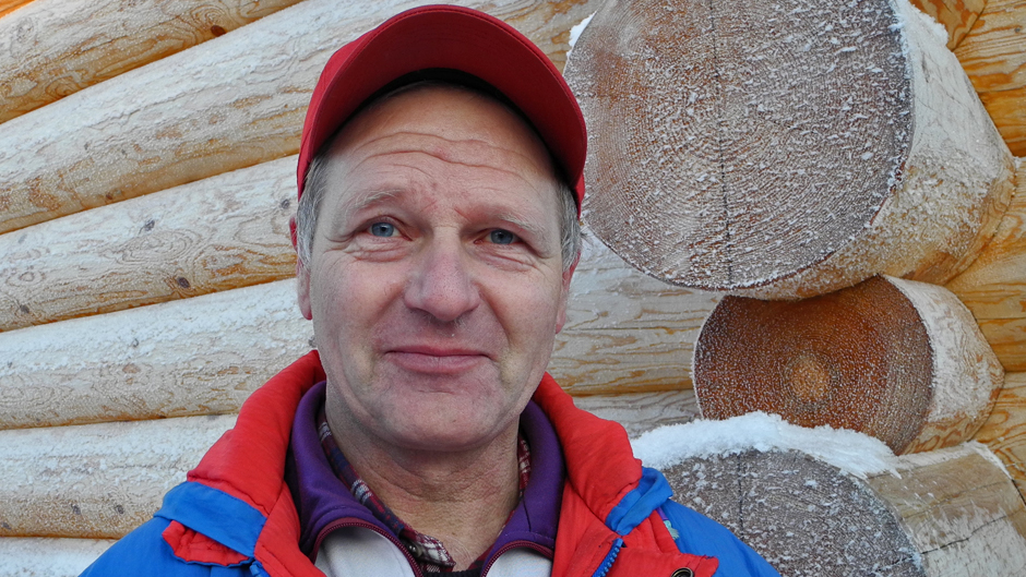 Metsäradio.: Käsinveistettyjä hirsirakennuksia