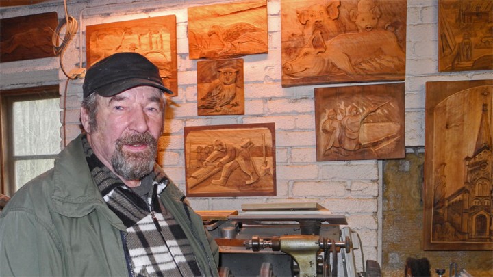 Puunveistäjä Onni Rädyn työpajassa | Metsäradio.