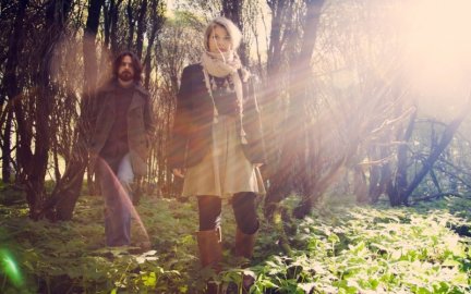 Katri Ylanderin ja Matti Salovaaran Oodi soi levyuutuuksissa.