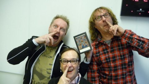 Poppikoulun rehtori Josper Knutas, juontaja Iris Mattila, tuottaja J-P Sillanpää