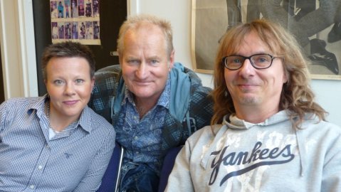 Puhelinlagat laulaa-ohjelman juontajia vuosien varrelta - Sanna Kojo, Klaus Thomasson ja Juha-Pekka Sillanpää